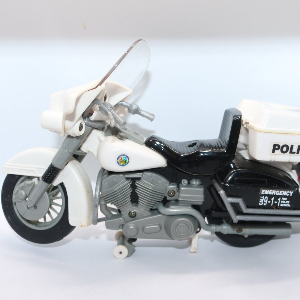Sun-Rise police motorcycle only Metro unit 208 works great